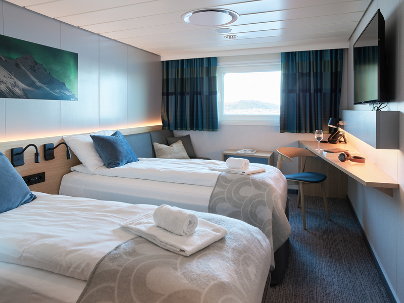 Seaview Superior Twin